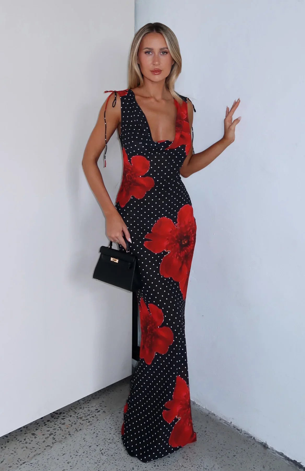 That's Amore Maxi Dress Black Scarlet Bloom