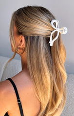 Milena Hair Clip Cream